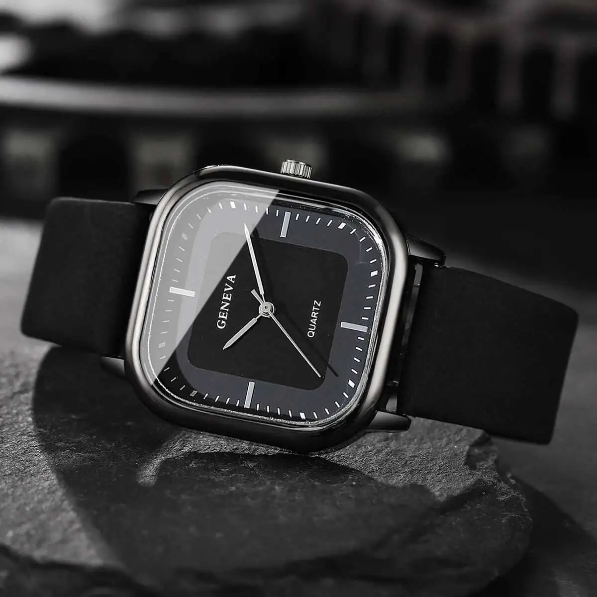 Fashion Square Minimalist Men's Quartz Watch Casual Leather Strap Wristwatch Reloj Hombre(Without Box)